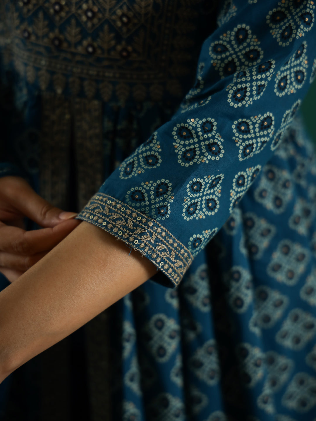 Women Pure Cotton kurta set with Chiffon Dupatta - SanskrutiHomes