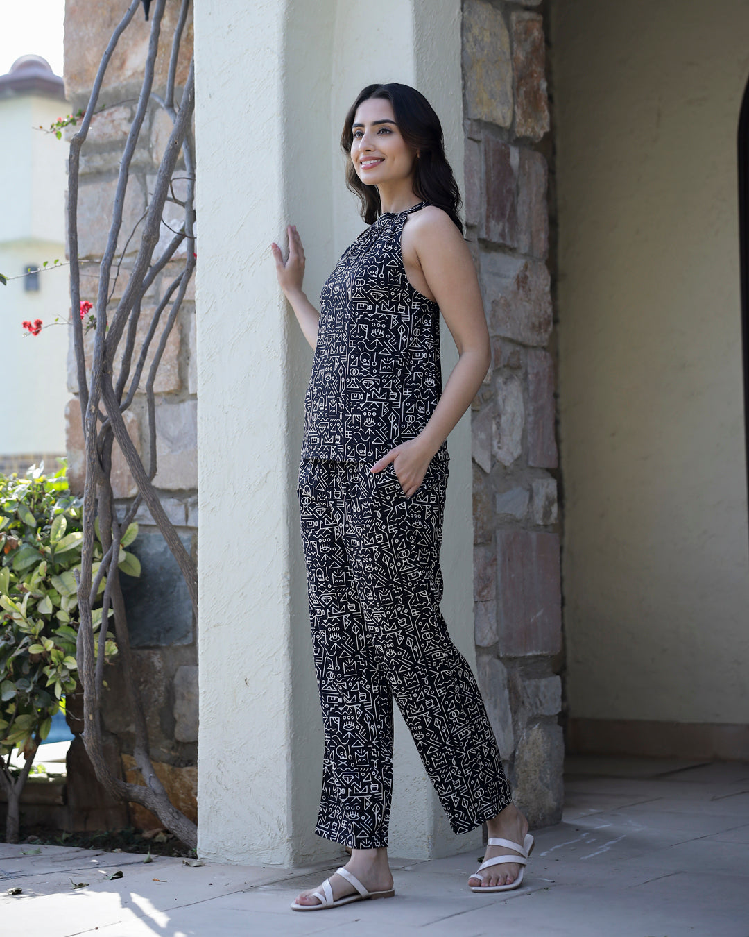 Women's Viscose Rayon Black Geometric Night suits