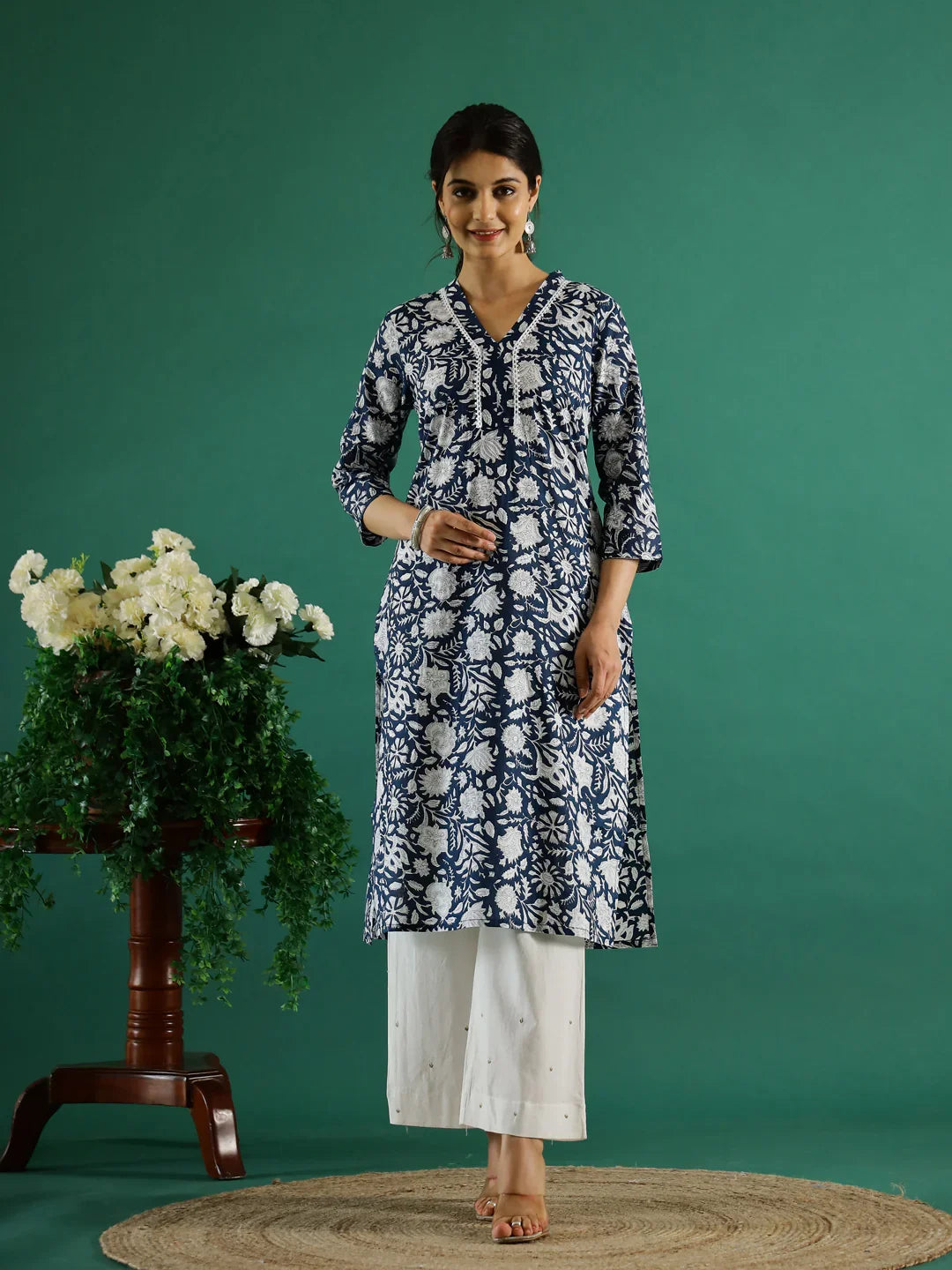 Printed V-Neck Pleated Kurta Set main image 0