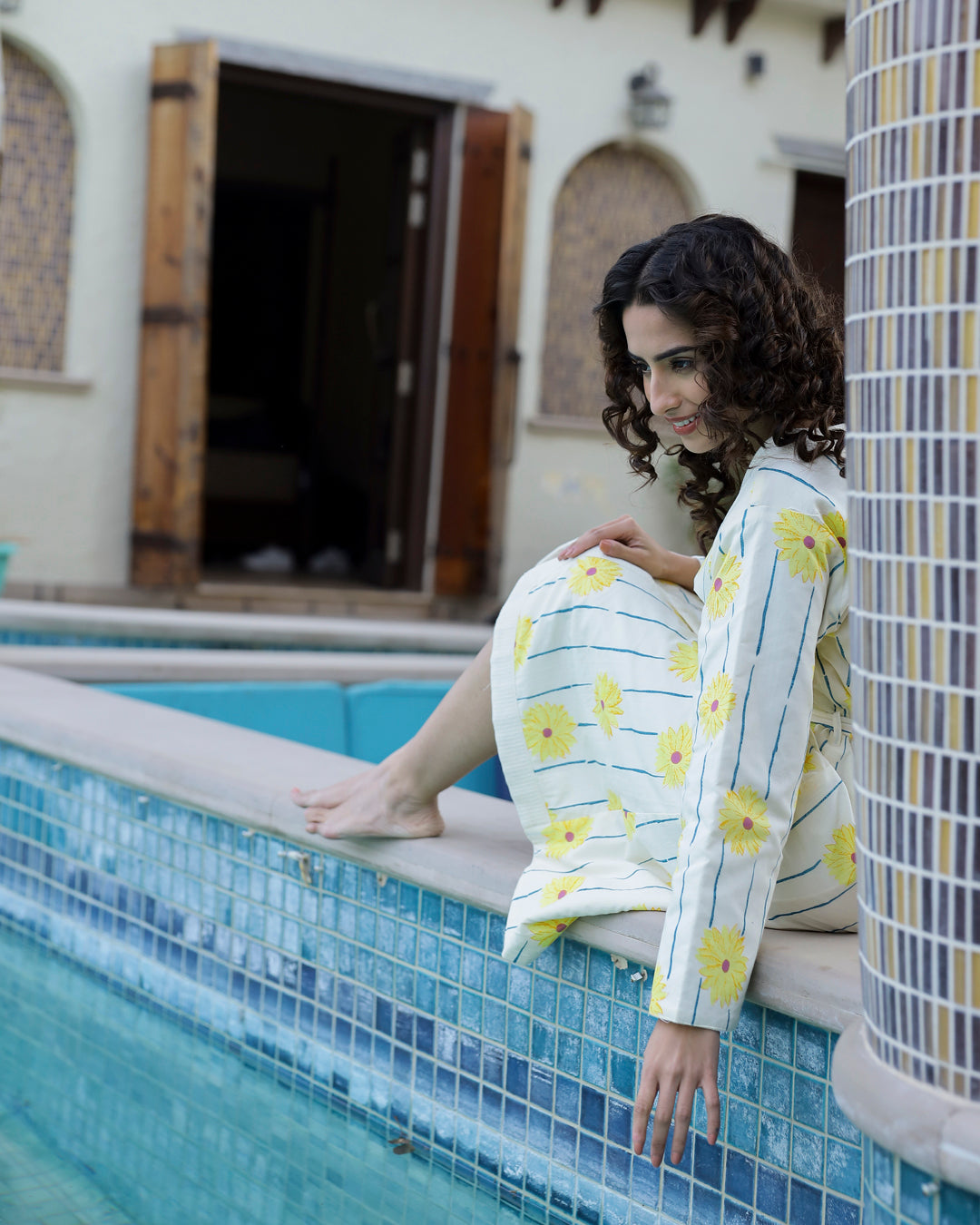 Cotton Off White Towel Bath Robe - SanskrutiHomes