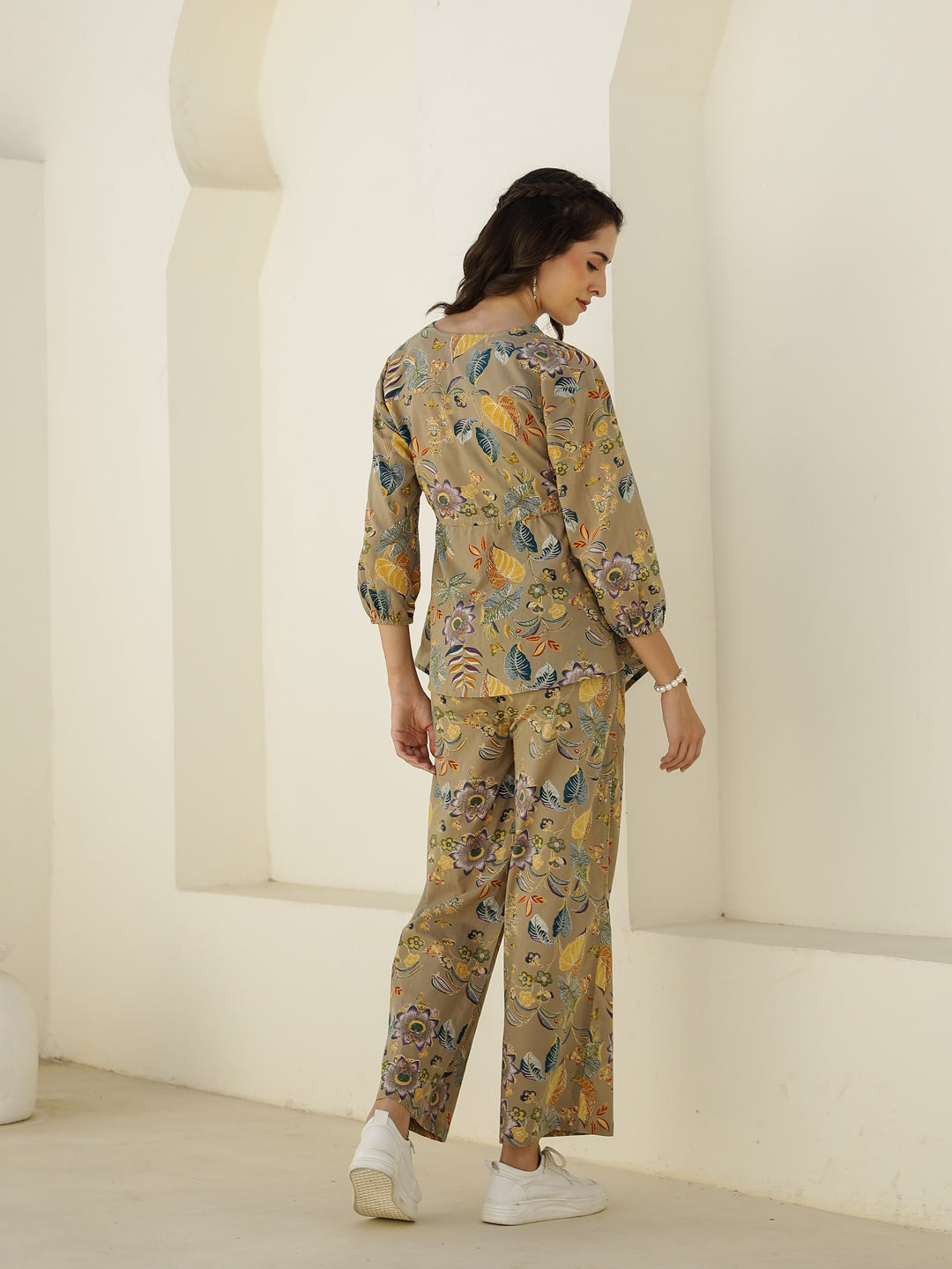 V-Neck Floral Printed Cotton Night Suit - SanskrutiHomes