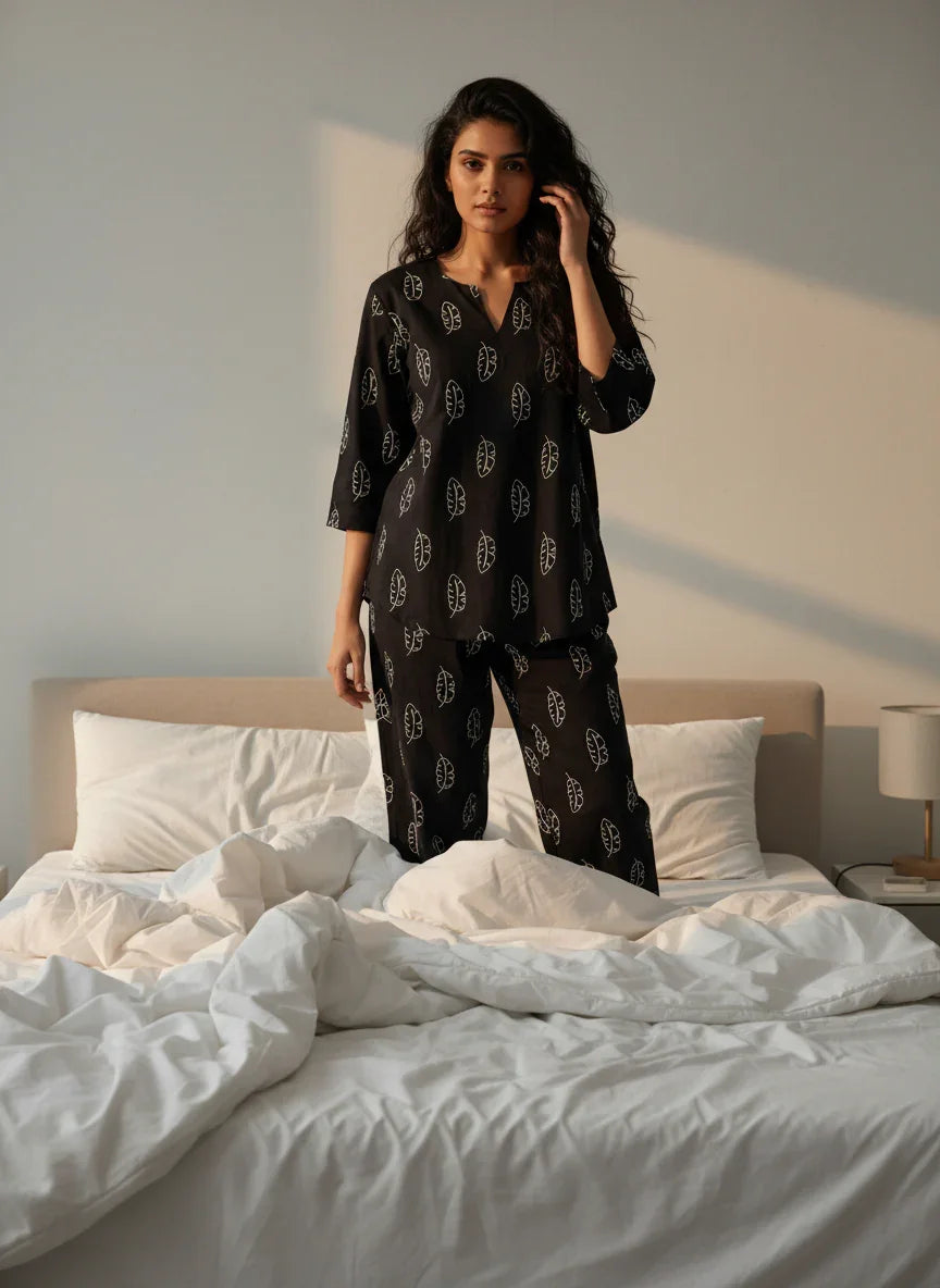 Black Printed Viscose Rayon Round Neck night suit for women - SanskrutiHomes