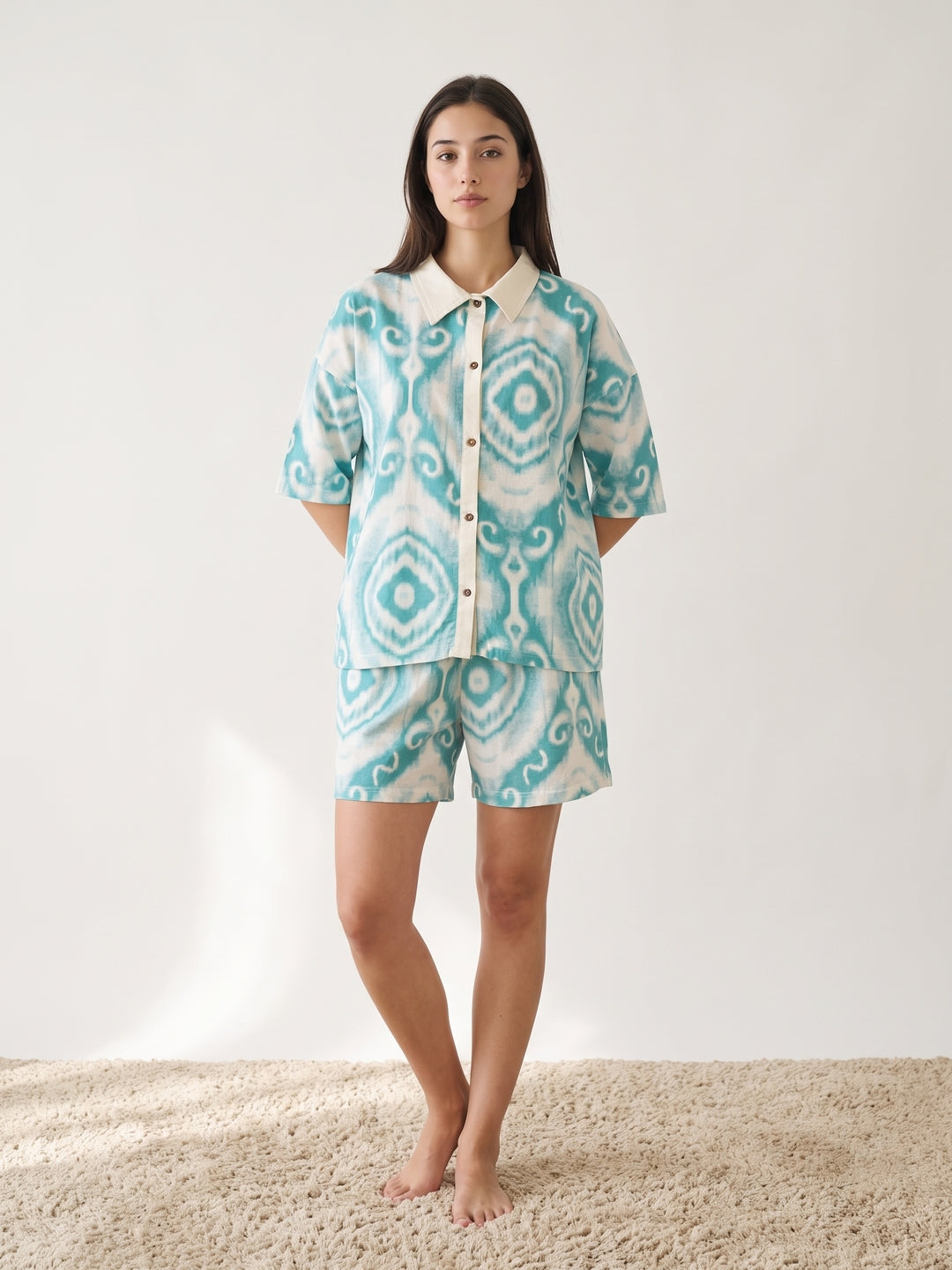 Green Abstract Shirt Collar Lycra Shorts Set For Women