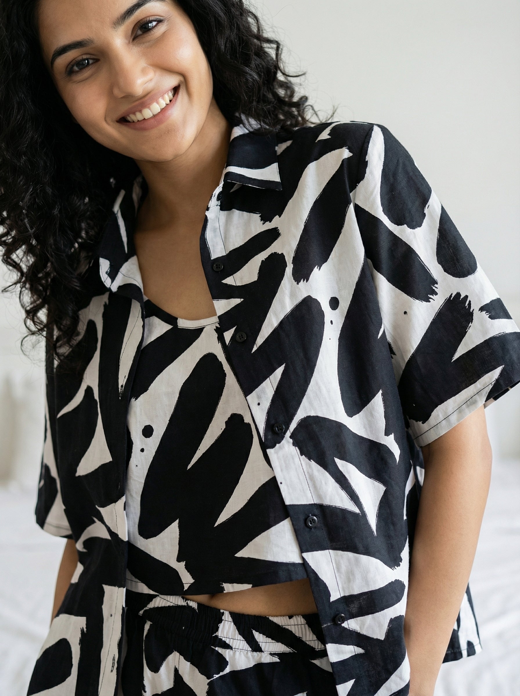 Black & White Abstract Print Shirt Collar Cotton Night Suit Set For Women