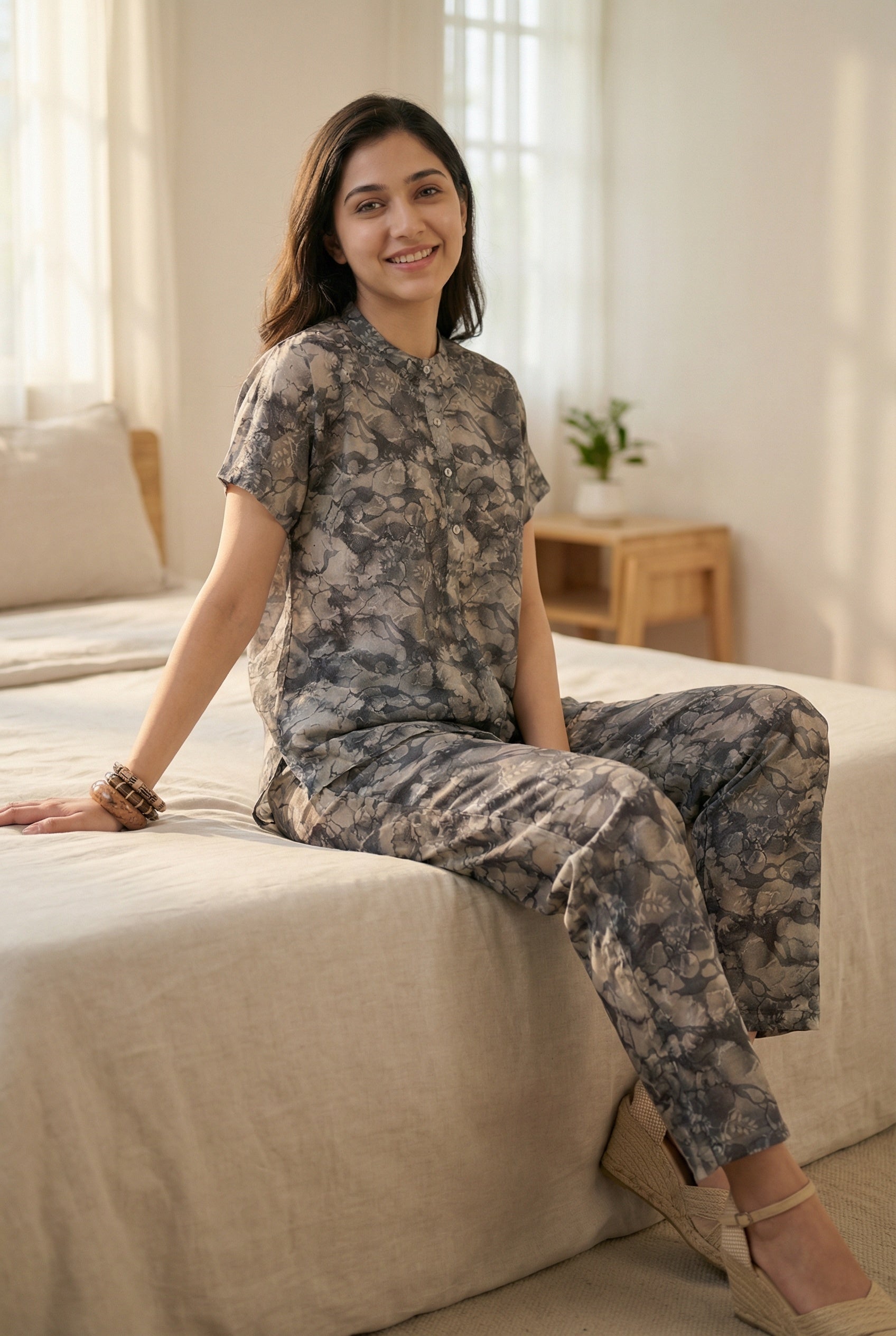 Grey Abstract Print Round Neck Pure Cotton Co-Ord Set For Women