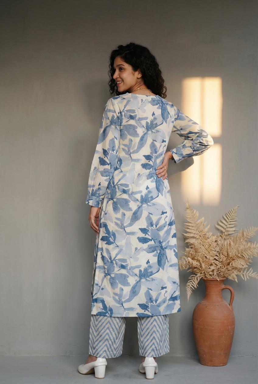 White Floral Print Kurta Set For Women