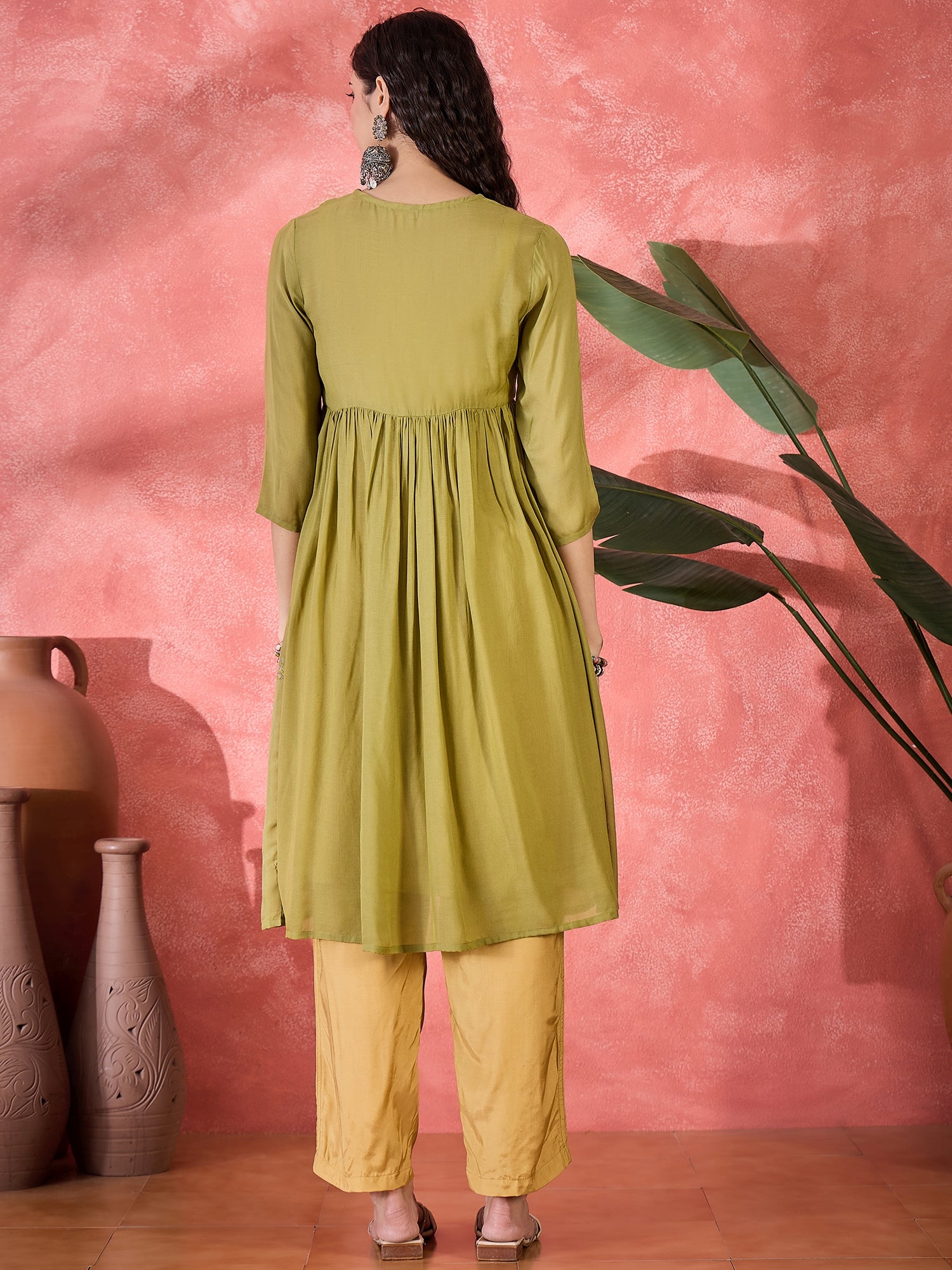 Green Viscose Calf Length V-Neck Kurta set for Women