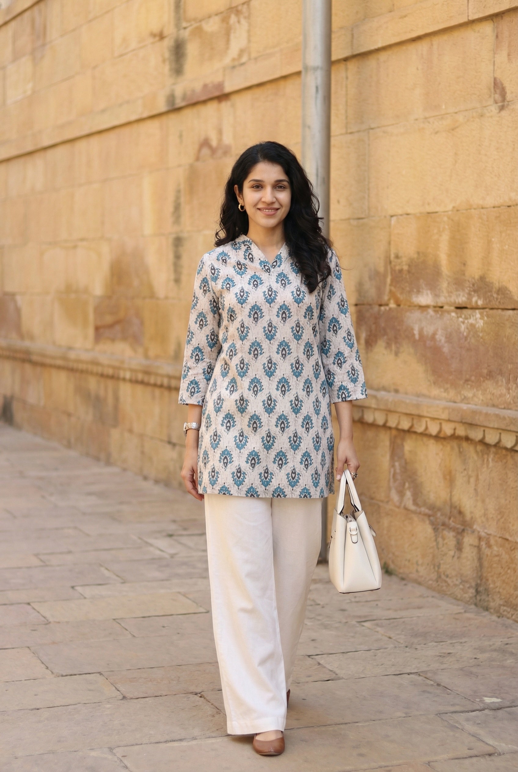 Blue Round Neck Abstract Print Cotton Round Neck Top For Women