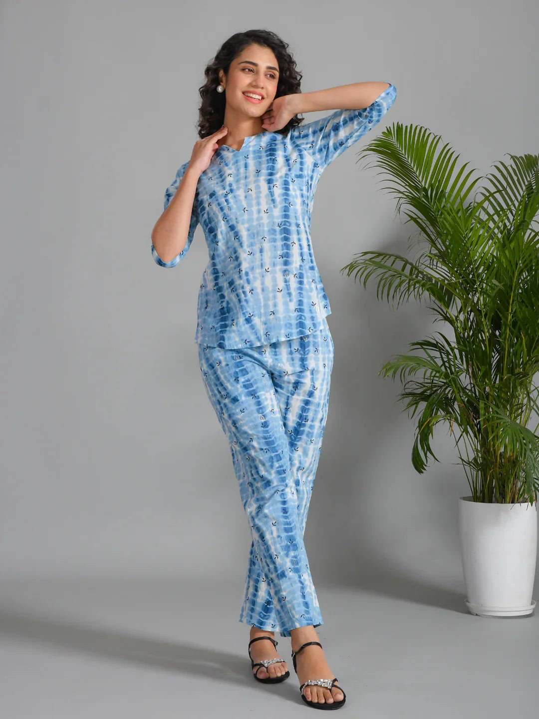 Blue Printed Round Neck Cotton Night Suit - SanskrutiHomes