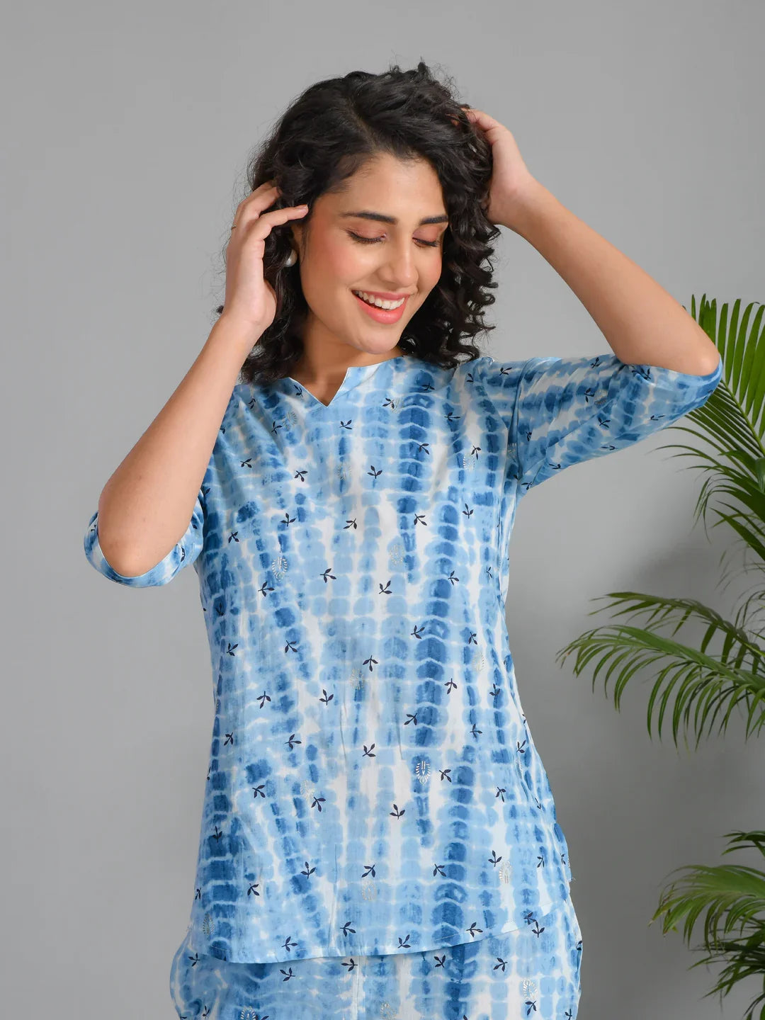 Blue Printed Round Neck Cotton Night Suit - SanskrutiHomes