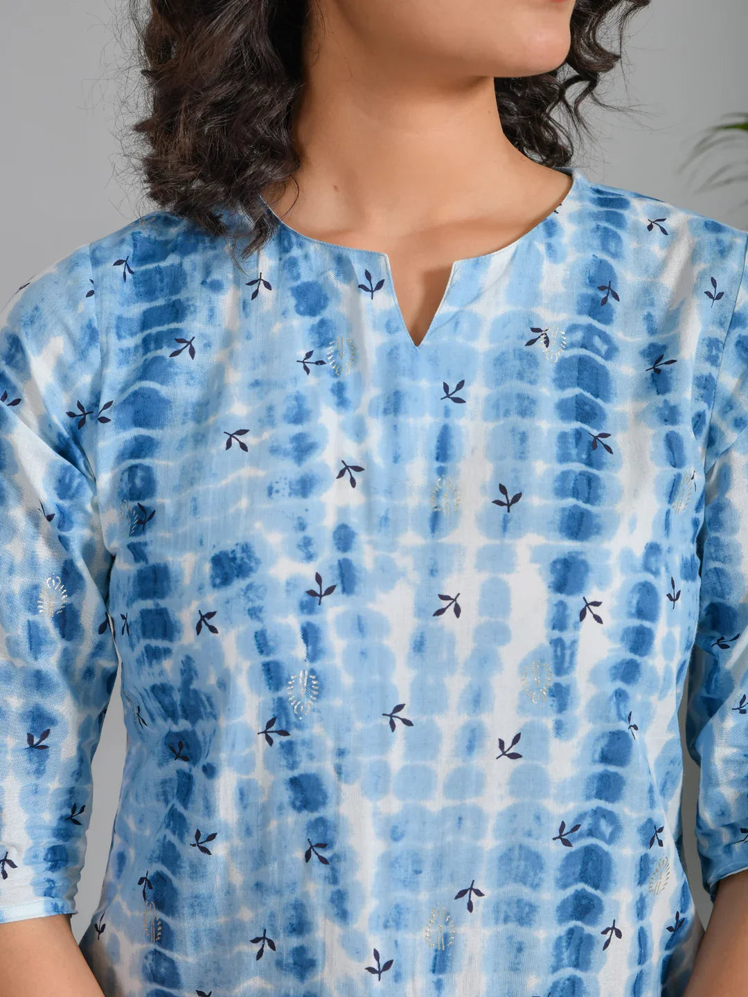 Blue Printed Round Neck Cotton Night Suit - SanskrutiHomes