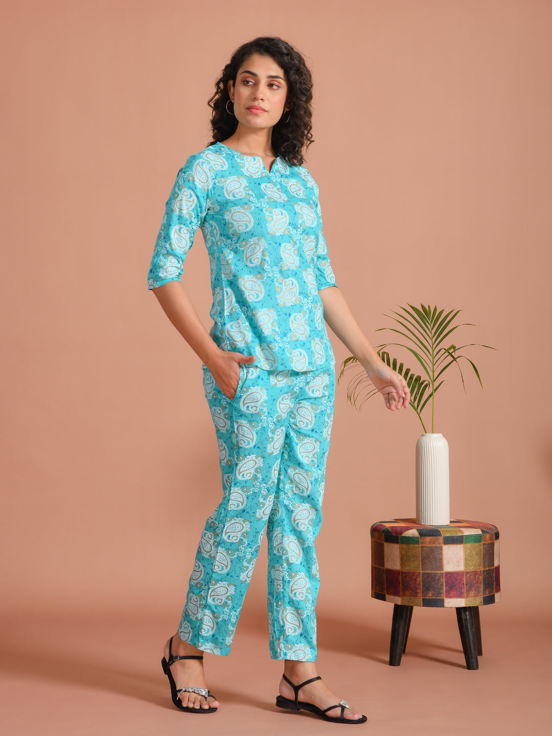 Turquoise Blue Printed Round Neck Night Suit