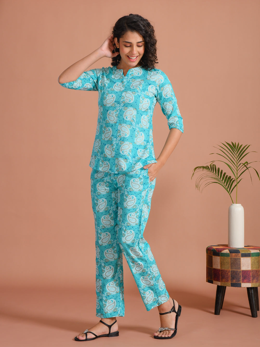 Turquoise Blue Printed Round Neck Night Suit