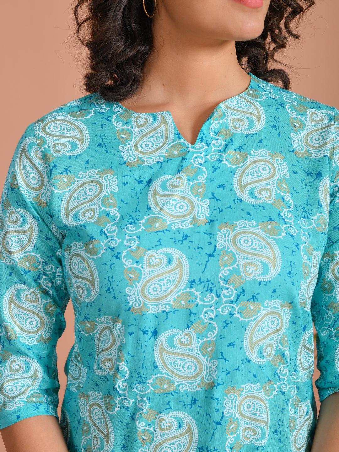 Turquoise Blue Printed Round Neck Night Suit
