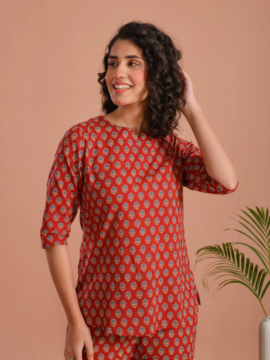 Red Floral Printed Cotton Night Suit Set - SanskrutiHomes