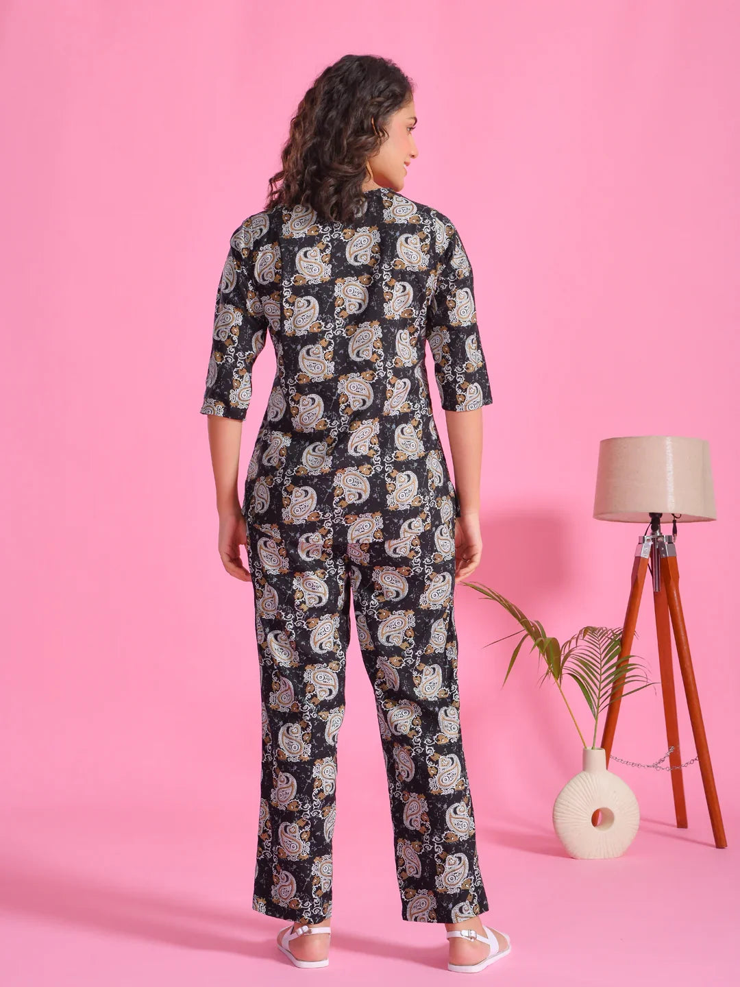 Blue Printed Round Neck Night Suit - SanskrutiHomes