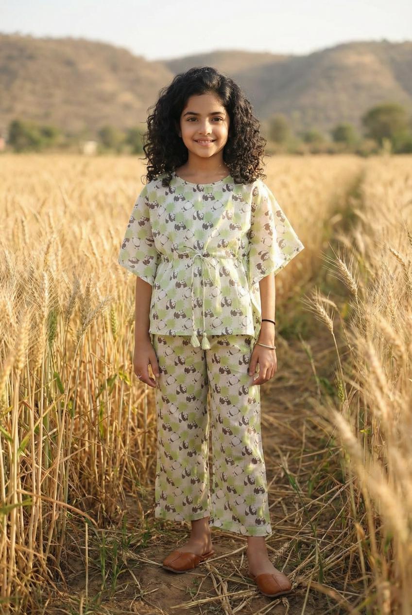 Green Round Neck Animal Printed Kaftan & Pyjamas Night Suit For Kids