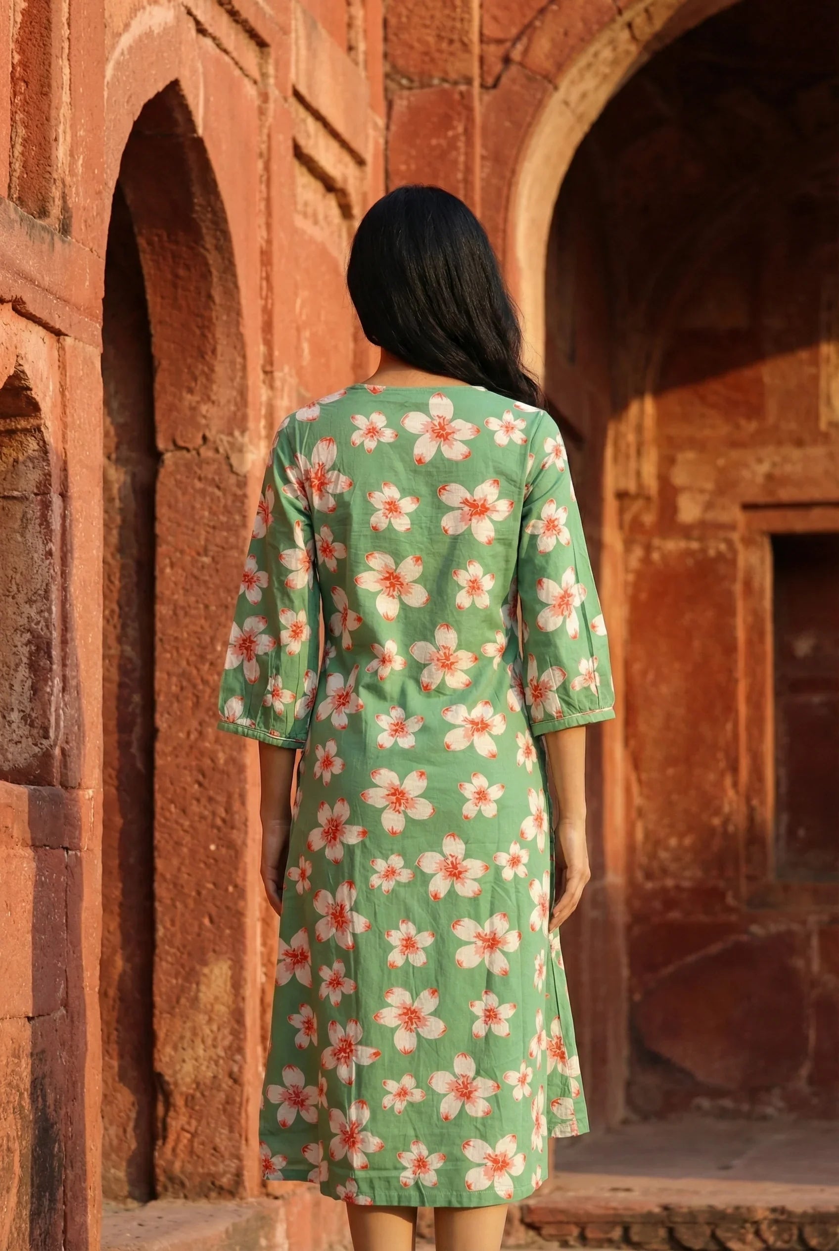 Green Floral Print Round Neck Pure Cotton Nightdress for Women - SanskrutiHomes