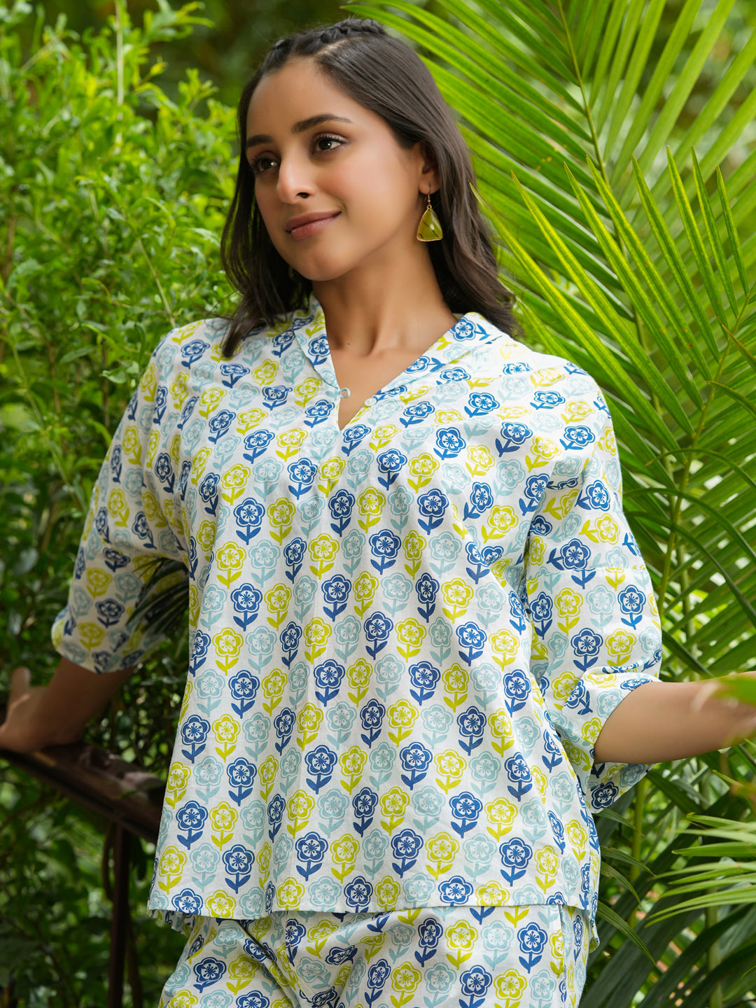 Off -White Ethnic Motif Print V-Neck Pure Cotton Night Suit For Women