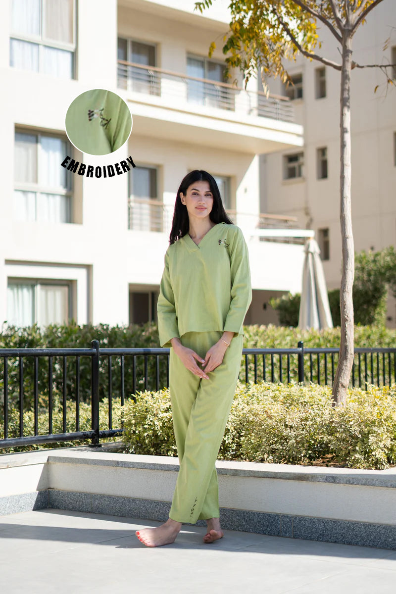 Green Pure Cotton Solid V-Neck Night Suit For Women