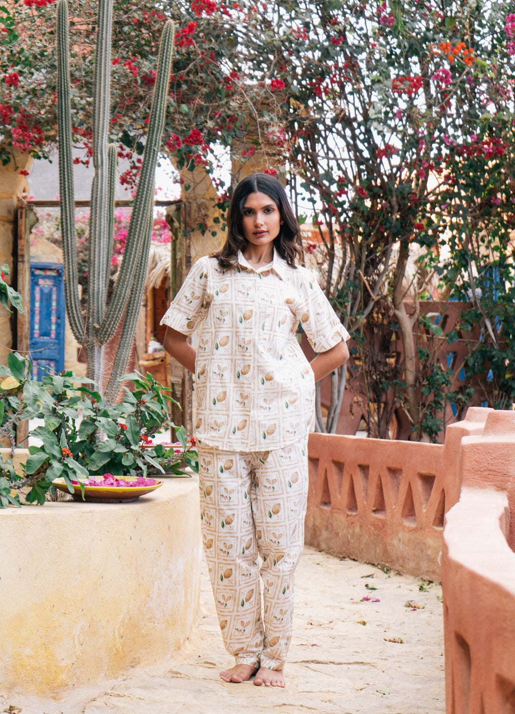 White Shirt Collar Abstract Printed Pure Cotton Night Suit