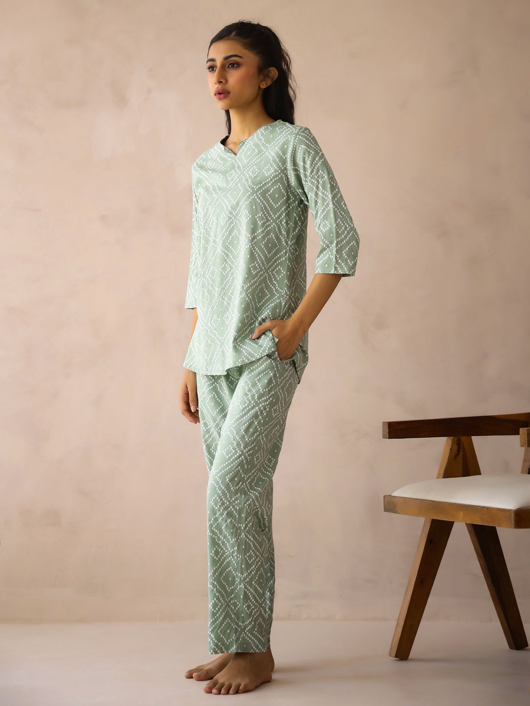 Sea Green Round Neck Viscose Rayon Printed Ethnic Motifs Night Suit for Women