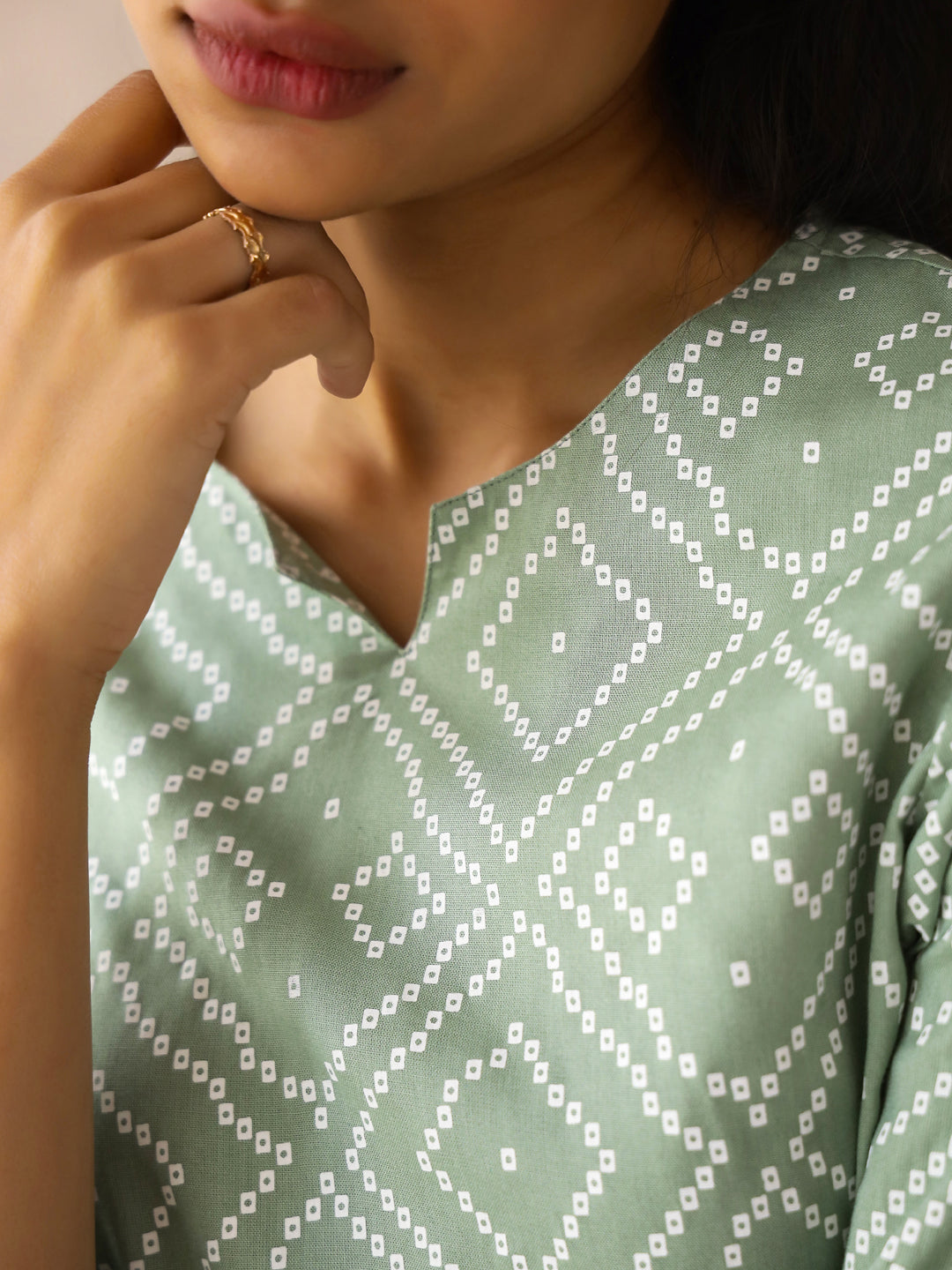 Sea Green Round Neck Viscose Rayon Printed Ethnic Motifs Night Suit for Women