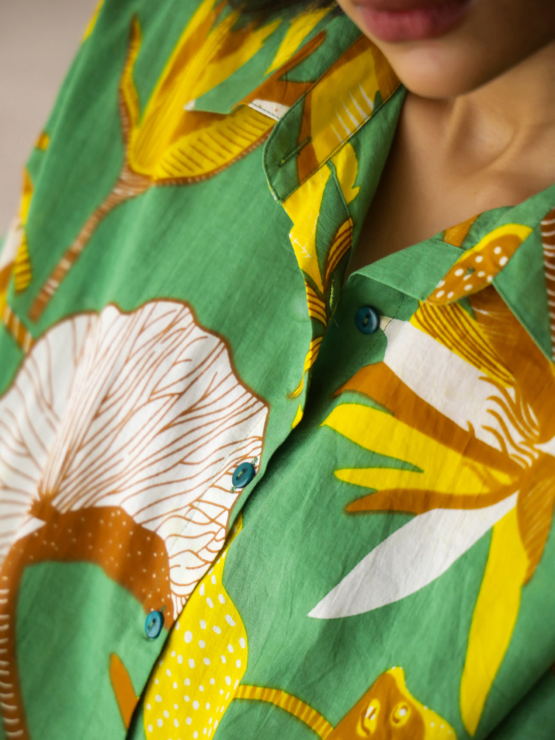 Green Shirt Collar Pure Cotton Printed Floral Night Suit for Women