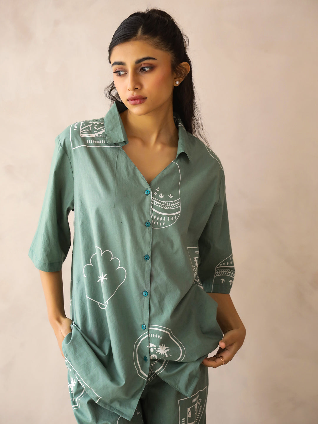 Green Shirt Collar Pure Cotton Printed Abstract Night Suit for Women