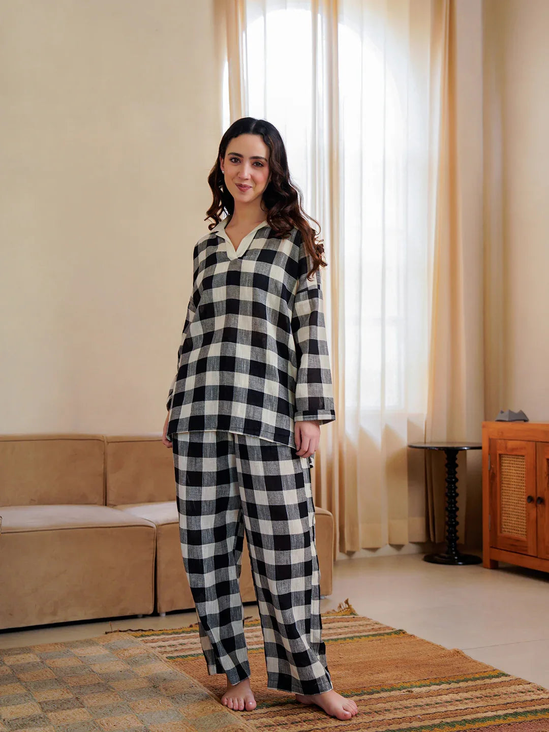 Black & White Checked Pure Cotton Shirt Collar winter Night Suit for Women - SanskrutiHomes