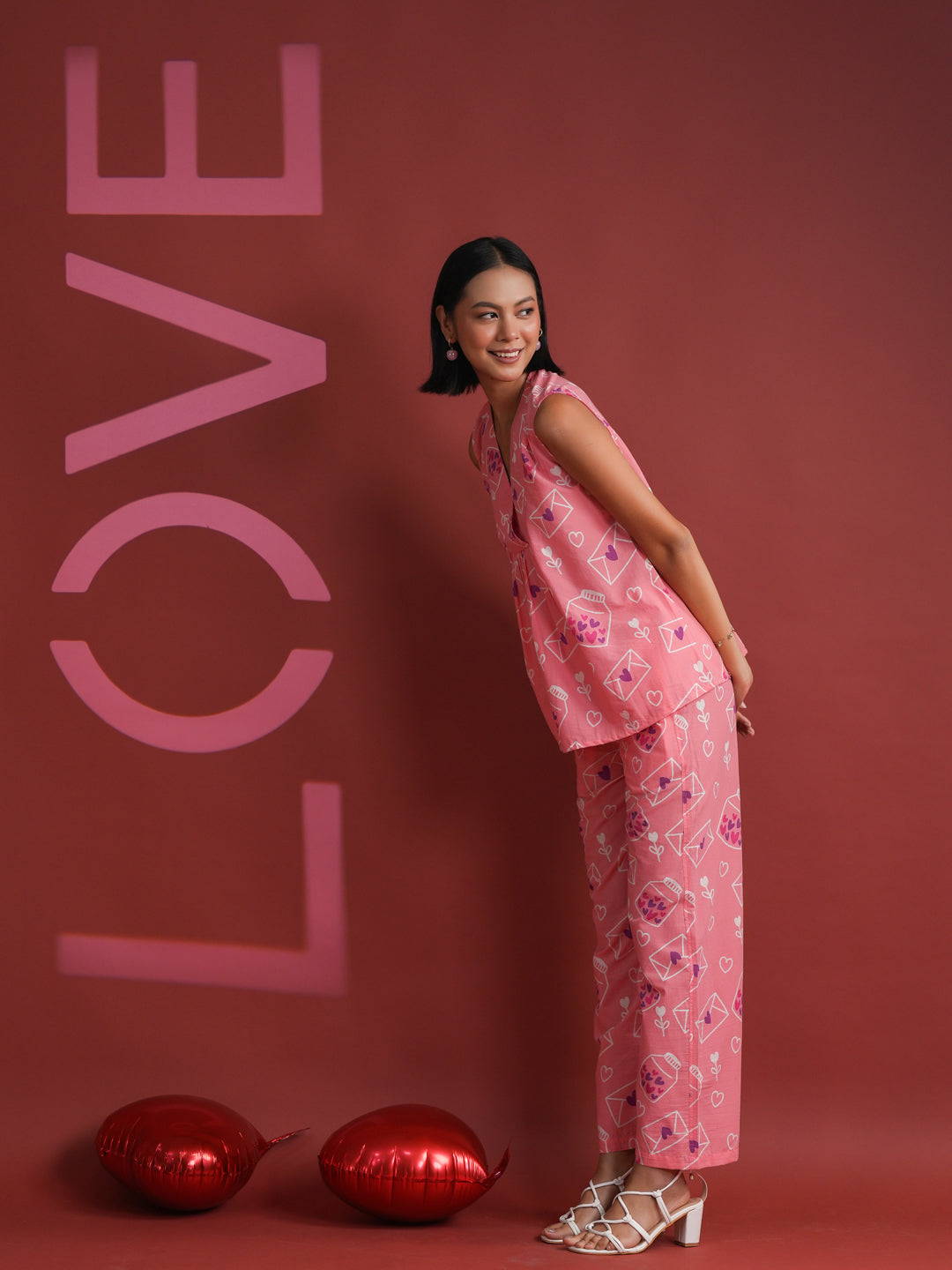 Pink V-Neck Printed Cotton Night Suit