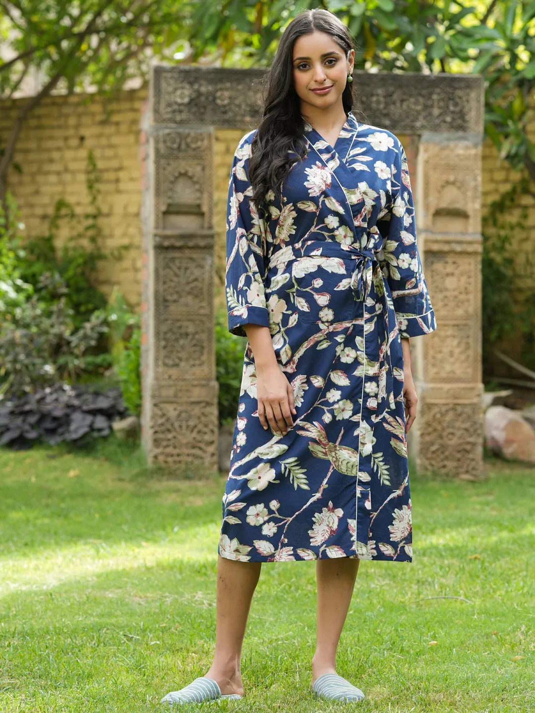 Navy blue Cotton printed kimono robe - SanskrutiHomes