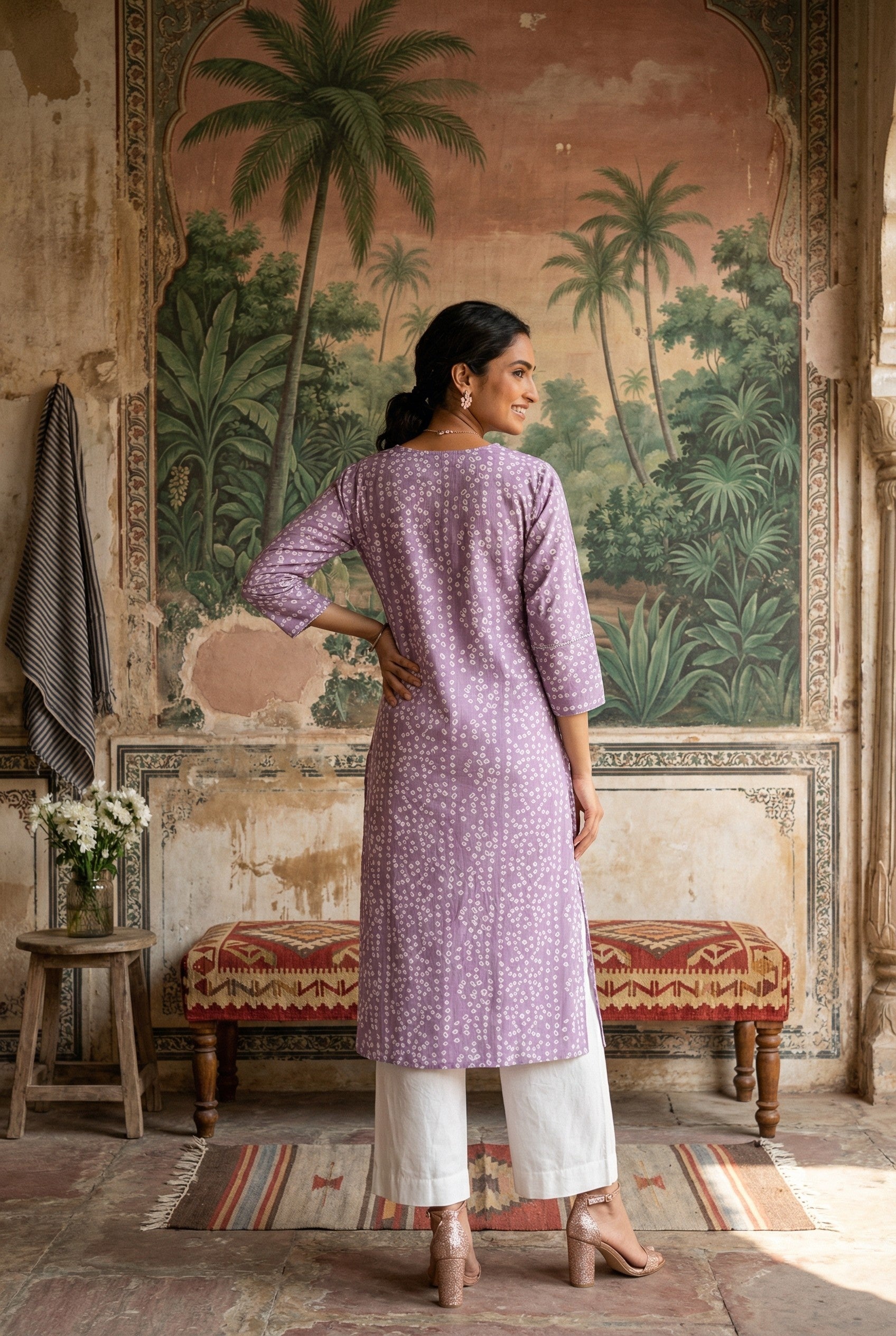 Lavender V-Neck Floral Print Cotton Kurta For Women