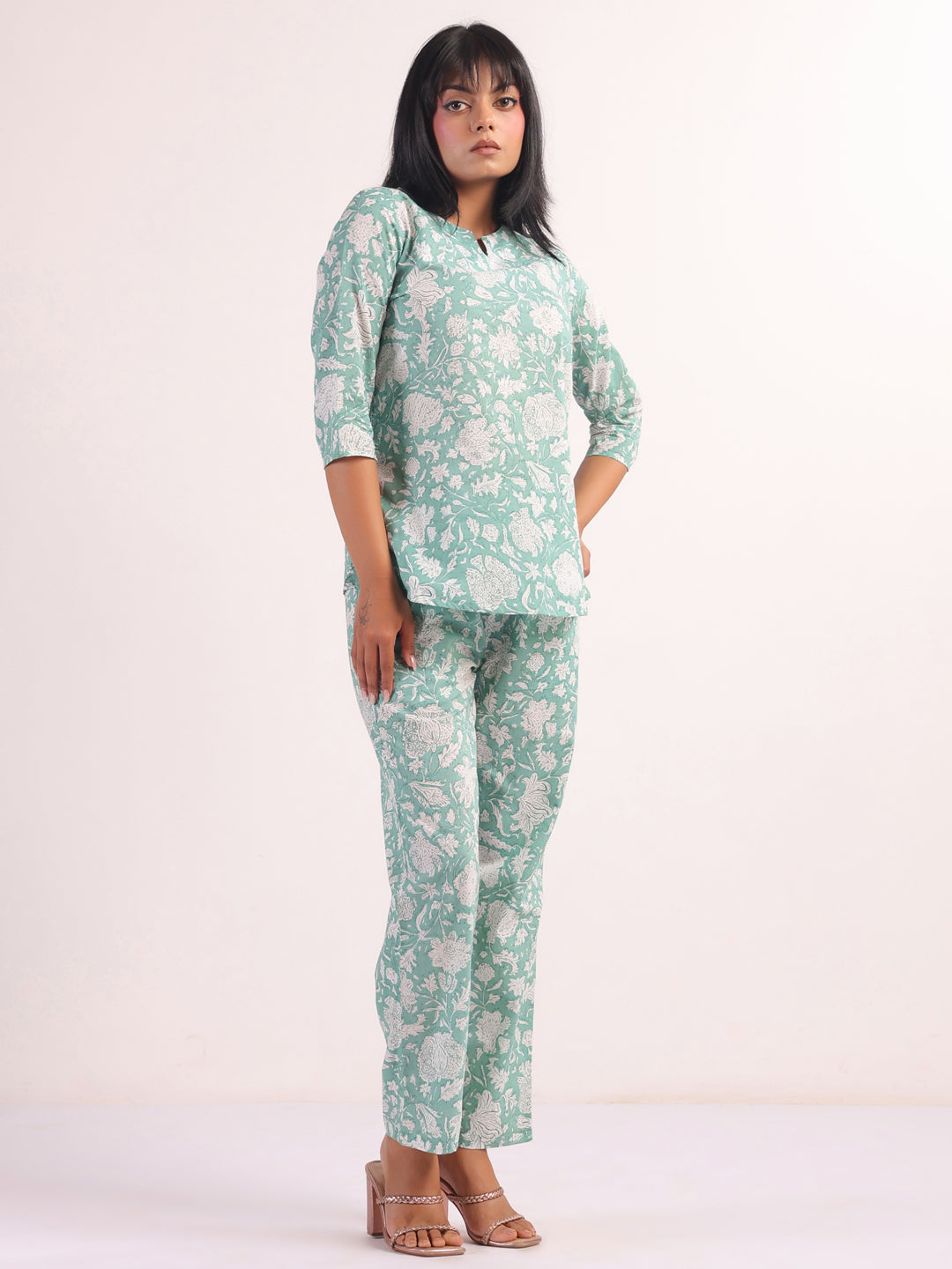 Green Round Neck Geometric Print Night Suit For Women