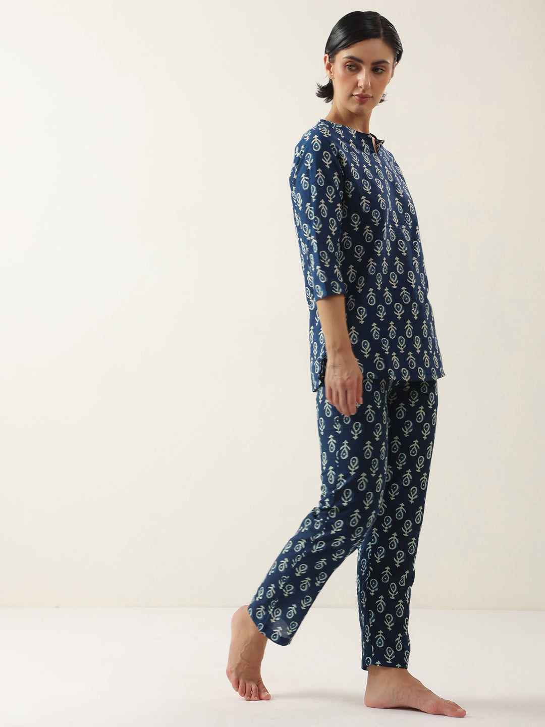 Blue Color Round Neck Floral Printed Night Suit