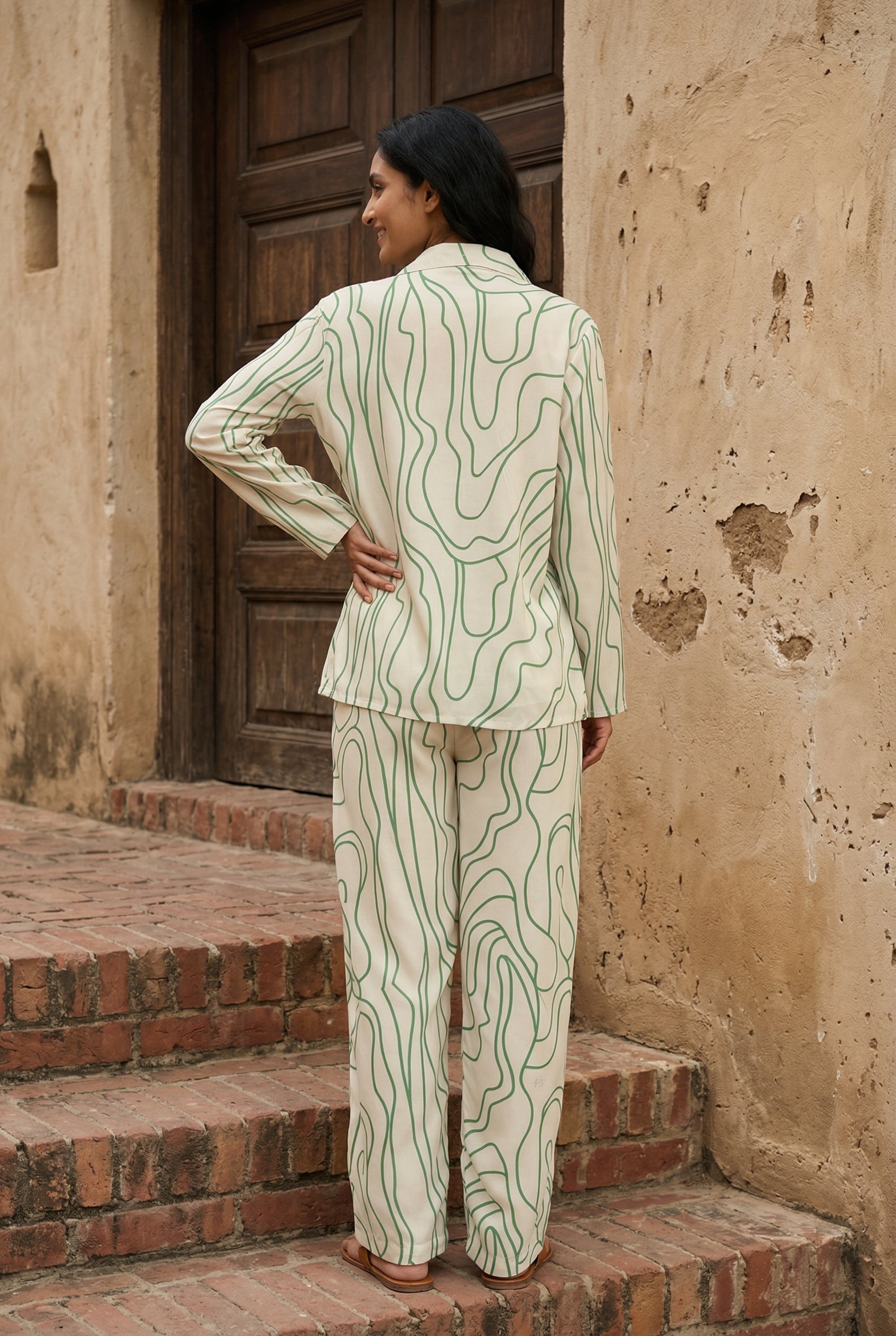 White Shirt Collar Abstract Print Night Suit For Women