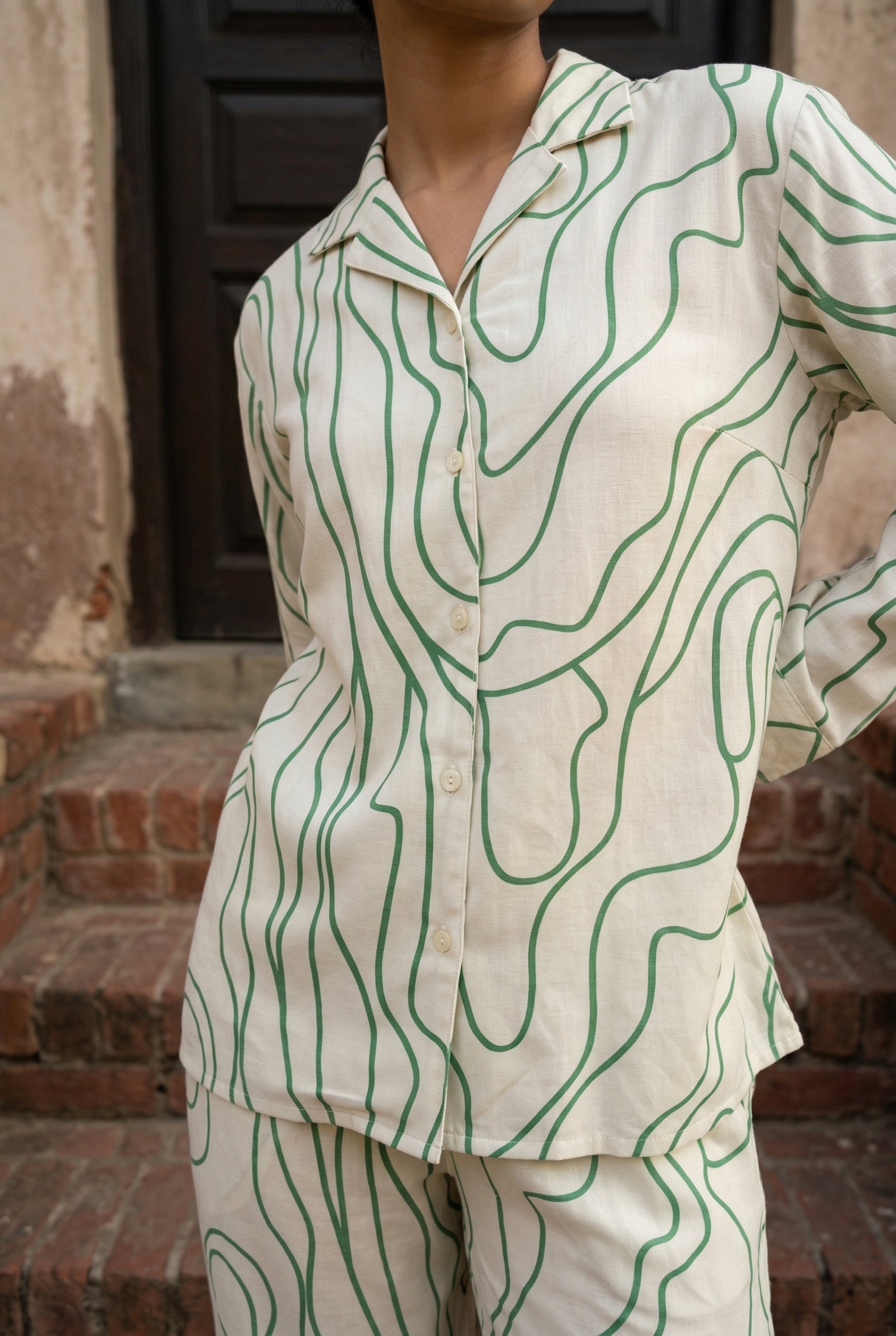White Shirt Collar Abstract Print Night Suit For Women
