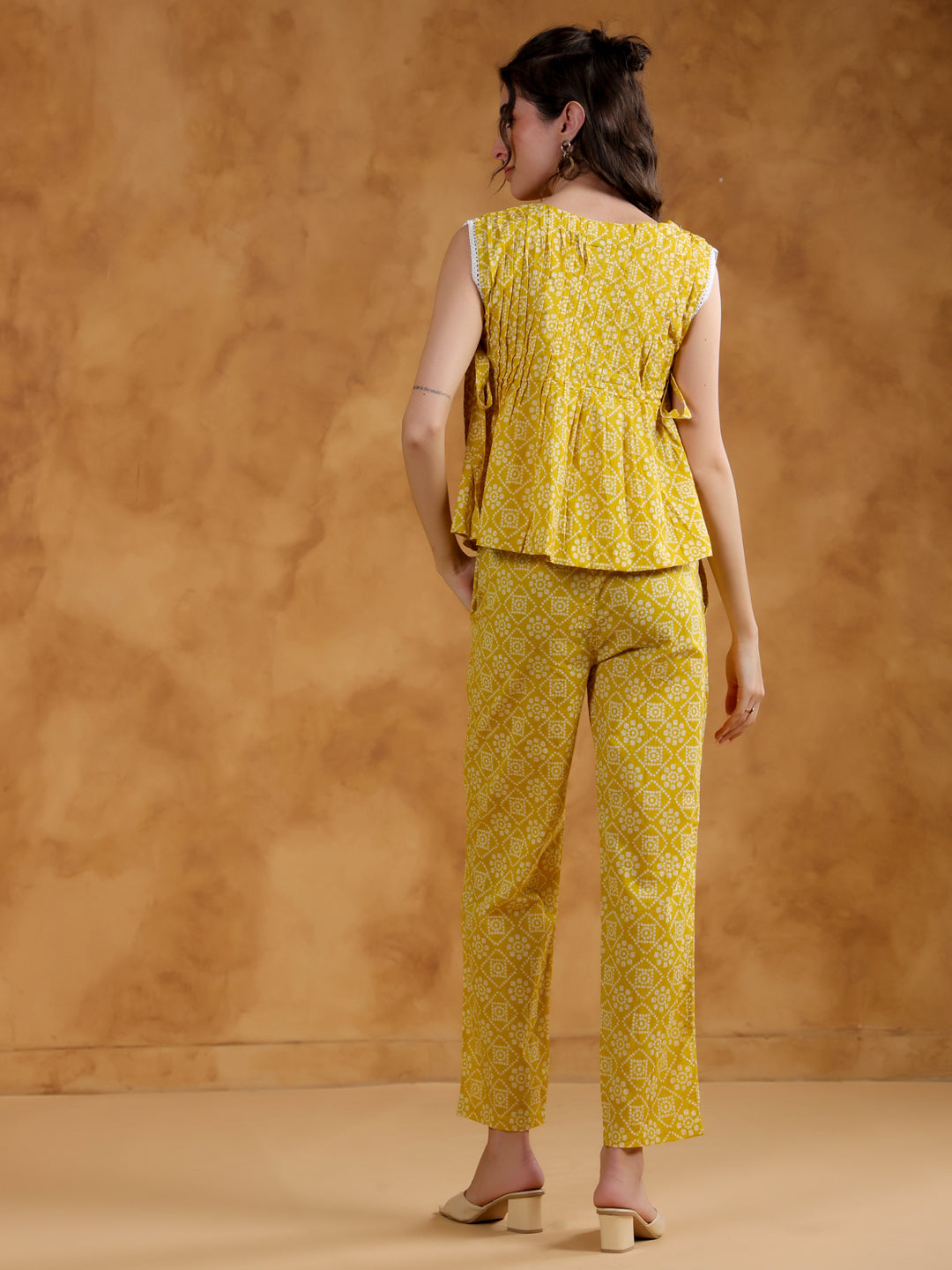 Yellow Color Round Neck Printed co-ords set for women