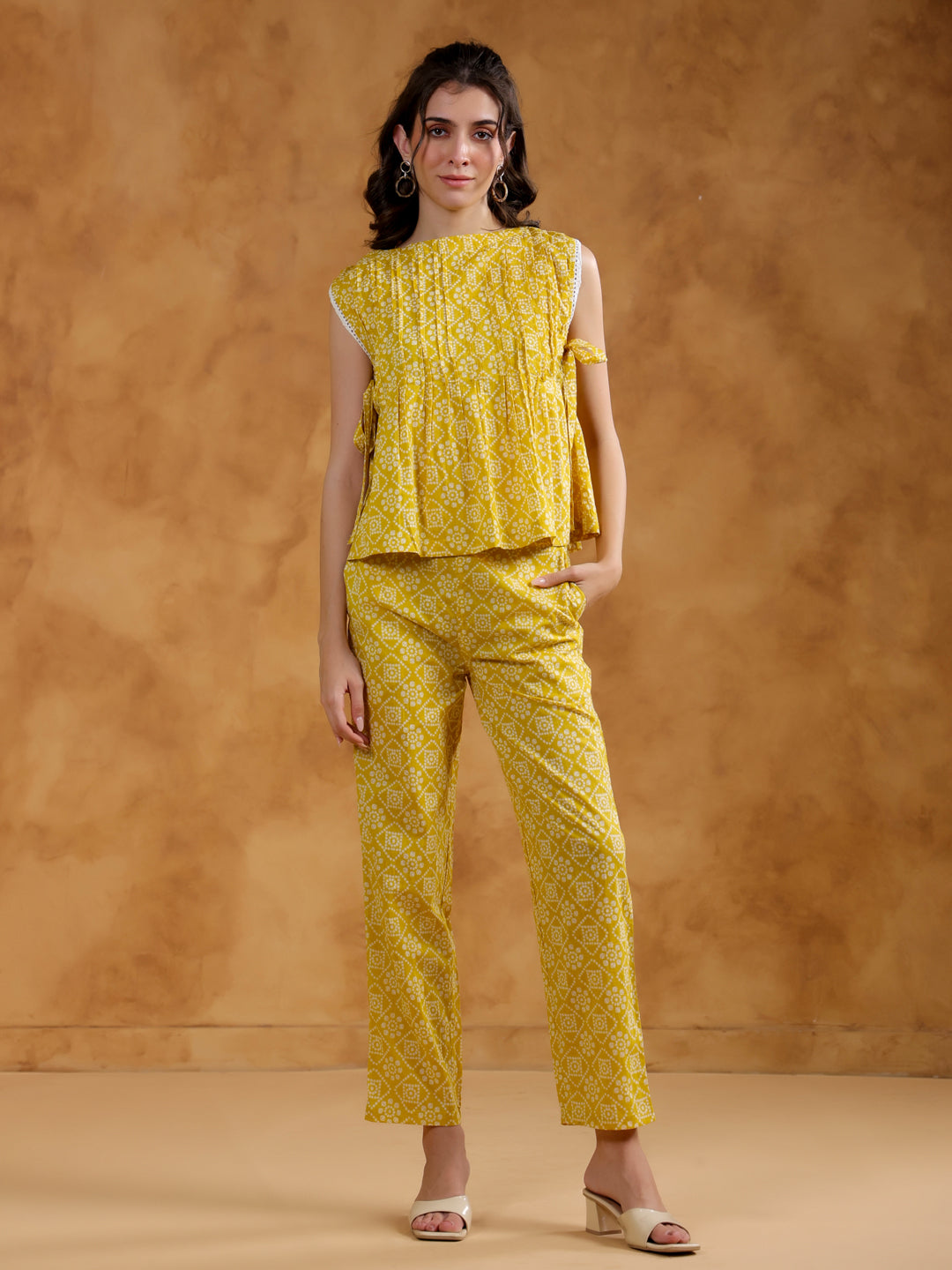 Yellow Color Round Neck Printed co-ords set for women