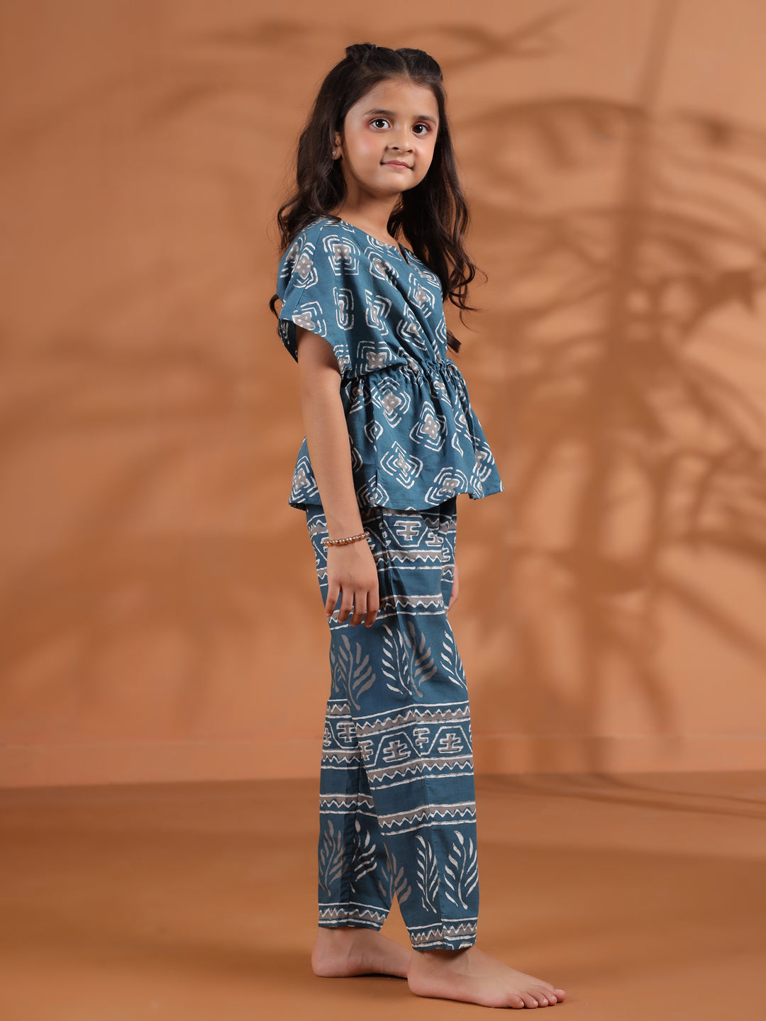 Geometric Print Kids Night Suit Set