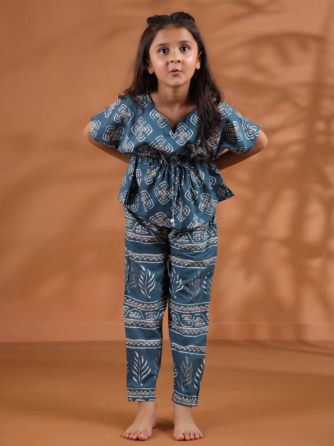 Geometric Print Kids Night Suit Set