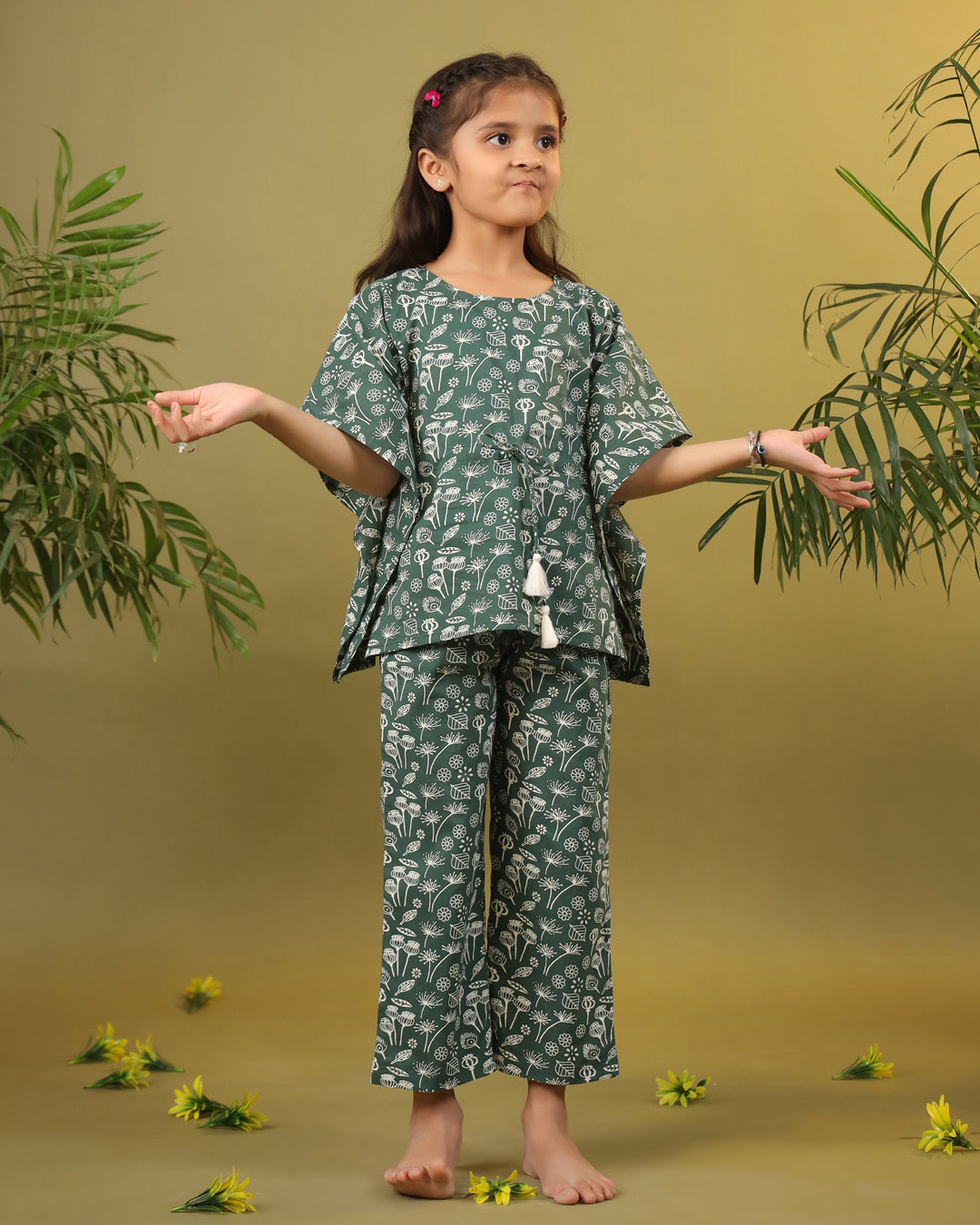 Kids Pure Cotton Green Colour Printed Night suits - SanskrutiHomes