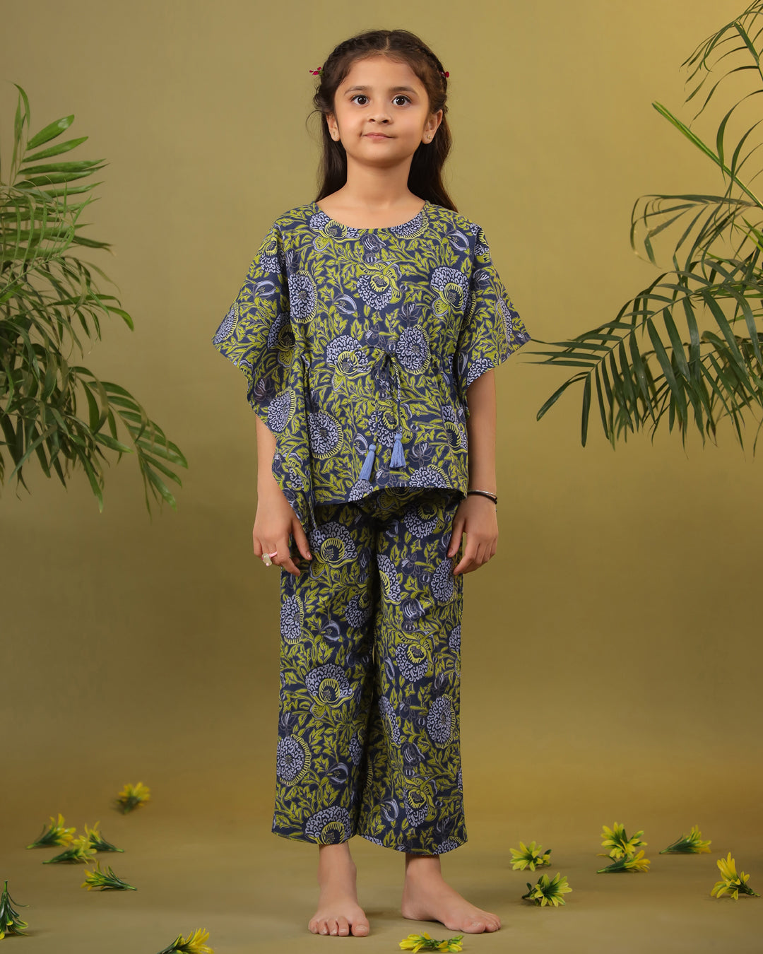 Kids Pure Cotton Green Colour Printed Night suits - SanskrutiHomes