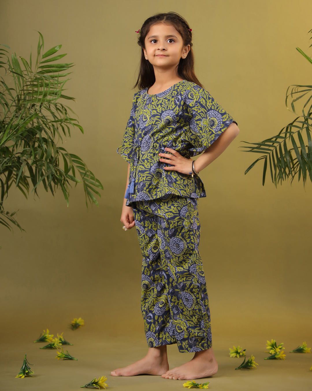 Kids Pure Cotton Green Colour Printed Night suits - SanskrutiHomes