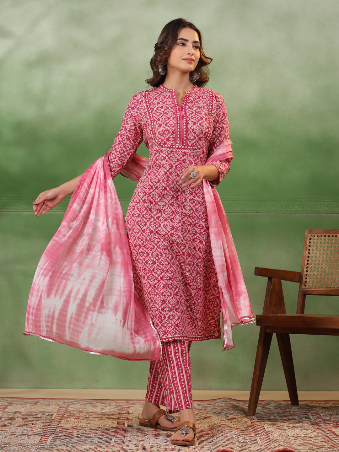 Women Pink Muslin Kurta Set