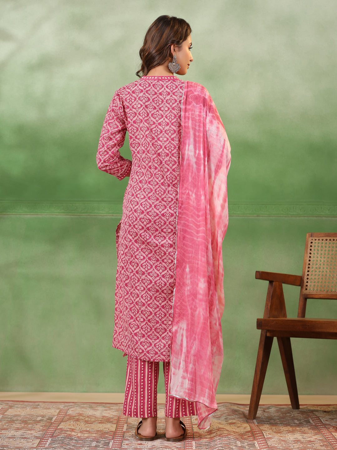 Women Pink Muslin Kurta Set