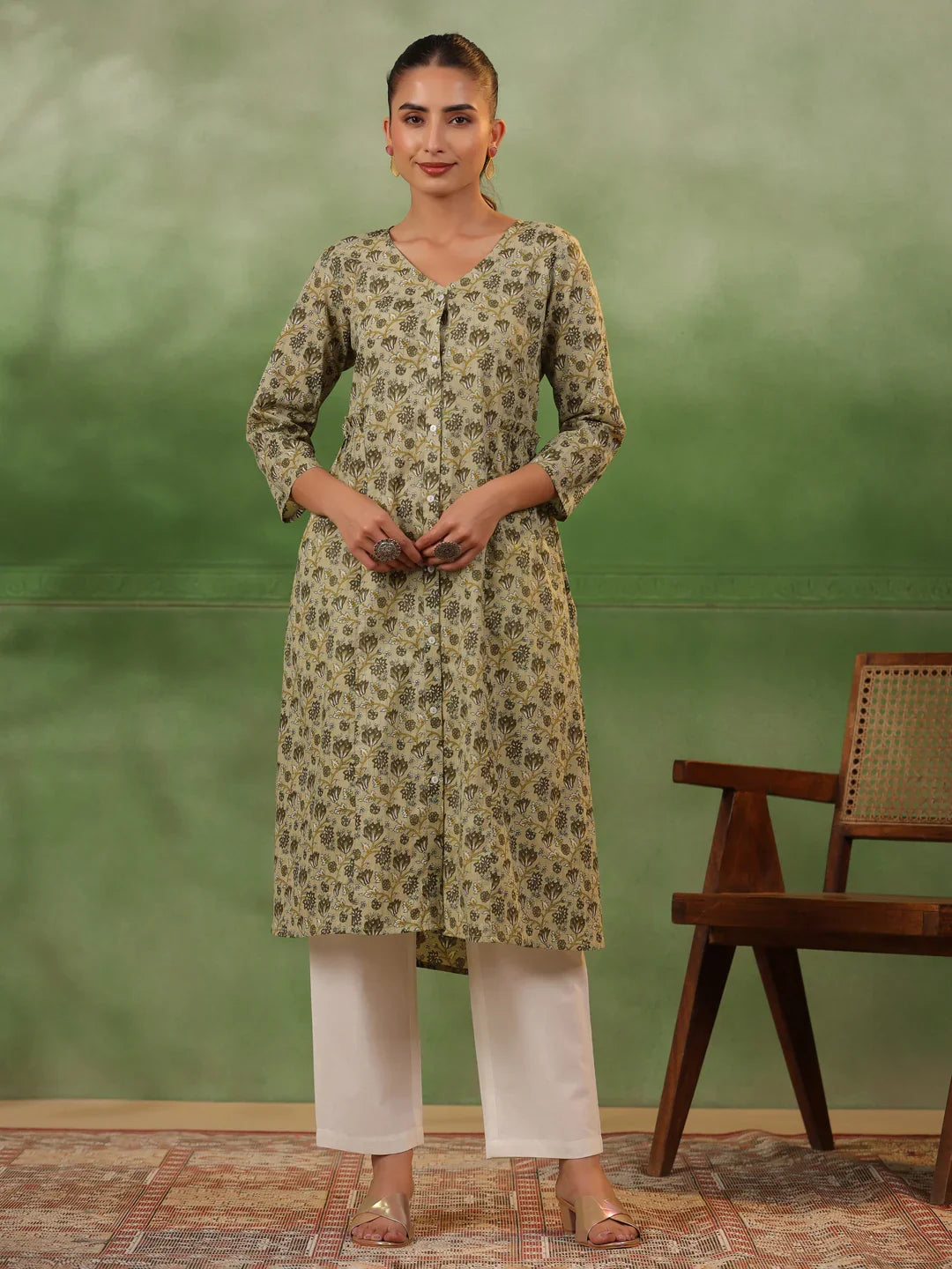 Green & white Pure Cotton Printed V-Neck Kurta Set for Women - SanskrutiHomes
