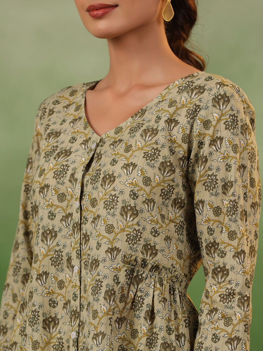 Green & White Pure Cotton Printed V-Neck Kurta Set For Women
