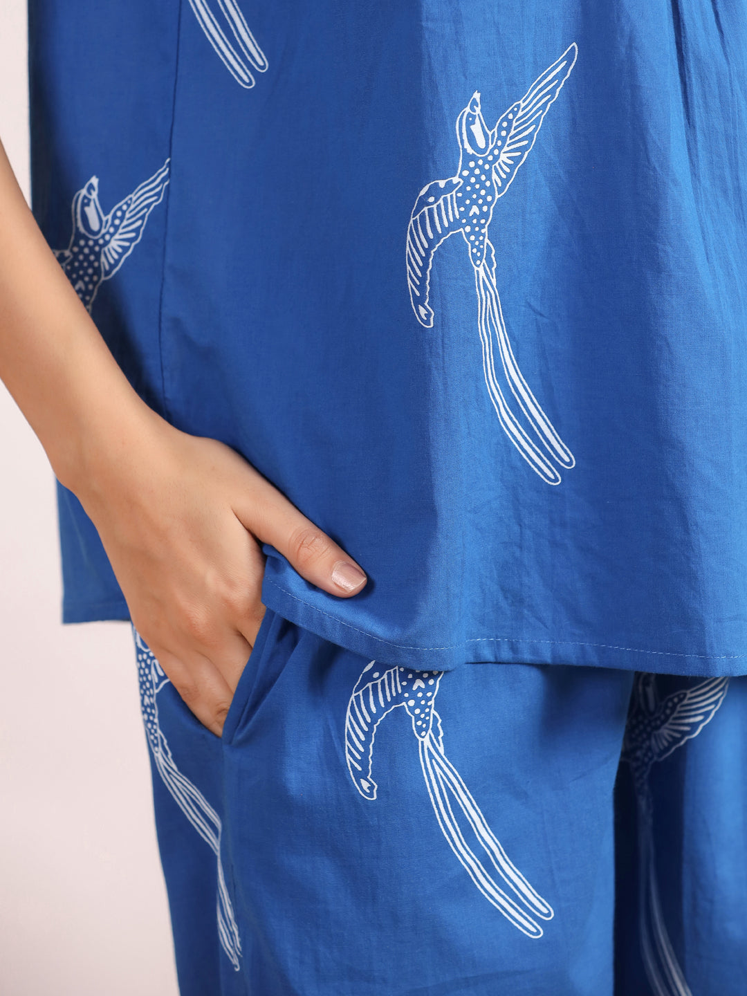 Blue bird print Cotton Printed Night Suit Set with Pajama