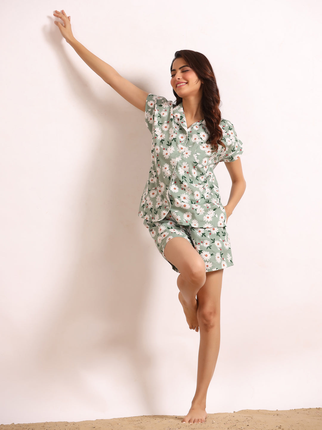 Women's Pure Cotton Green Floral Print Night suits